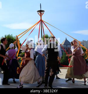 Traditionelle Lieder und Tänze. La Garriga Lengadociana. Festum Gesamt. Montpellier, Occitanie, Frankreich Stockfoto