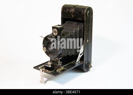 Vintage-Kamera auf einem weißen Hintergrund Stockfoto