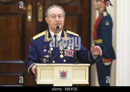 Sankt Petersburg, Russland. Mai 2025. Wassili Wolobujew, während der Zeremonie der Verleihung von Insignien an Personen, die den Titel Ehrenbürger von St. Petersburg im Mariinski-Palast verliehen haben. Quelle: ZUMA Press, Inc./Alamy Live News Stockfoto