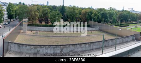 Die Berliner Mauer war eine bewachte Betonmauer, die von 1961 bis 1989 West-Berlin umkreiste und von Ost-Berlin A trennte Stockfoto