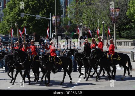 Ottawa, Kanada. Mai 2025. König Karl III. Und Königin Camilla treffen am 27. Mai 2025 im Senat von Kanada ein, um die Thronrede des Königs in Ottawa zu treffen. (Foto: Arrush Chopra/NurPhoto)0 Credit: NurPhoto SRL/Alamy Live News Stockfoto