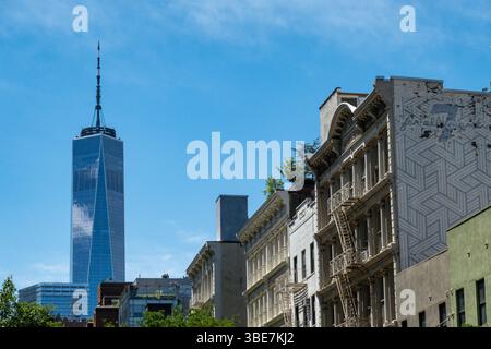 Der historische Stadtteil Soho beherbergt viele gusseiserne Fassadengebäude, 2025, New York City, USA Stockfoto