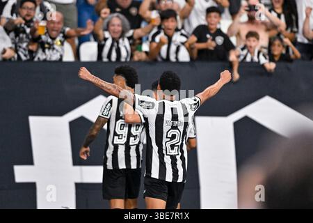 Rio De Janeiro, Brasilien. Mai 2025. Estádio Olímpico Nilton Santos RIO DE JANEIRO, BRASILIEN - Mai 27: Botafogo-Spieler feiern ihr Tor beim Copa CONMEBOL Libertadores 2025 Spiel zwischen Botafogo und Universidad de Chile Estádio Olímpico am 27. Mai 2025 in Rio de Janeiro, Brasilien. (André Ricardo/SPP) Credit: SPP Sport Press Photo. /Alamy Live News Stockfoto