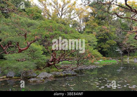 Heian-Schrein, Shinto-Schrein und Landschaftsgärten in Okazaki Nishitennocho, Sakyo Ward, Kyoto, Japan Stockfoto