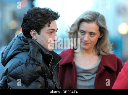 Aaron Johnson und Ann-Marie Duff bei einer Pressekonferenz für "Nowhere Boy" in Liverpool am 13. März 2009 Stockfoto