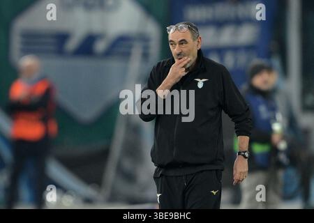 Foto Alfredo Falcone/LaPresse 14. Februar 2024 Roma (Italia) Sport, calcio - Latium vs Bayern Monaco - Andata ottavi di Finale UEFA Champions League 2023/2024 - Stadio Olimpico di Roma. Nella Foto: Maurizio Sarri Trainer (SS Lazio); 14. Februar 2024 Rom (Italien) Sport, Fußball - SS Lazio vs FC Bayern München - Achtelfinale UEFA Champions League 2023/2024 - Olympisches Stadion in Rom. Im Bild: Maurizio Sarri Coach (SS Latium); Stockfoto