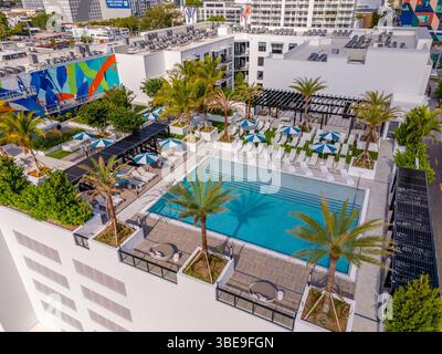miami, FL, USA - 20. Mai 2025: Wynwood Station Miami Apartment Building Stockfoto