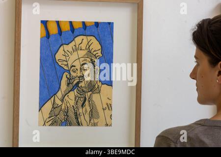 London, Großbritannien. Mai 2025. Eine neue Ausstellung in der Sims Reed Gallery; „Playing with Fire“ des britischen Künstlers Aaron Kasmin. Foto mit dem Titel 'The Chef' Credit: Ian Davidson/Alamy Live News Stockfoto