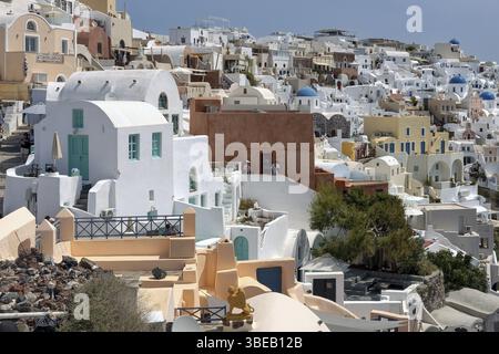 Oia, Santorini, Kykladen, Griechenland, 20. Mai 2025 < english> Oia, Santorini, Kykladen, Griechenland, 20. Mai, 2025, Europa Stockfoto