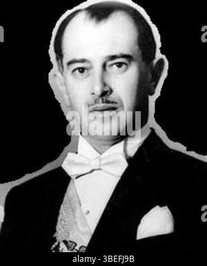 Camilo Ponce (1902–1976) war von 1956 bis 1960 Präsident Ecuadors. Seine Amtszeit markierte eine Periode politischer Stabilität und wirtschaftlicher Entwicklung im Land. Dieses Bild stammt aus dem Jahr 1956. Stockfoto