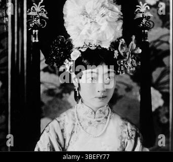 Foto von Kaiserin Wanrong, aufgenommen zwischen 1925 und 1930 in Tianjin während ihrer Zeit in der Republik China. Stockfoto