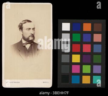 Diese Fotografie, die zwischen 1870 und 1890 entstand, zeigt Carl Remigius Meyer-Schmid, der in Schwarz-weiß auf einer Schrankkarte aufgenommen wurde. Stockfoto