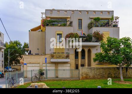 Tel-Aviv, Israel - 16. Mai 2025: Blick auf alte Gebäude in Jaffa, heute Teil von Tel-Aviv-Yafo, Israel Stockfoto