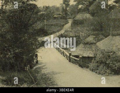 Foto aus dem Jahr 1928 mit dem Renkoji-Tempel, einem buddhistischen Tempel in Tokio, Japan, der für die Asche von Subhas Chandra Bose bekannt ist. Stockfoto