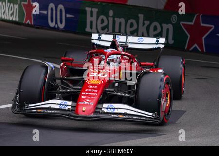 Charles Leclerc aus Monaco fuhr den (16) Scuderia Ferrari HP SF-25 Ferrari während des Formel-1-TAGES Heuer Gran Premio di Monaco 2025 am 23. Mai auf dem Circuit de Monaco, Monaco. Stockfoto