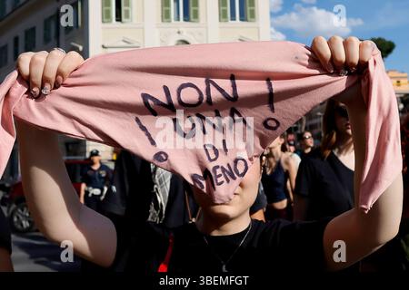 Roma, Italien. Mai 2025. Marcia rumorosa contro i femminicidi da San Giovanni a San Lorenzo organizzata da Studentesse Ed Associazioni Ñ Roma Ñ Italia Ñ Gioved“ 29 Maggio 2025 - Cronaca - (Foto di Cecilia Fabiano/ Credit: LaPresse/Alamy Live News Stockfoto