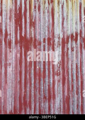 Rostige Gewellte Metallwand Stockfoto