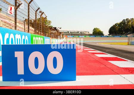 BARCELONA, SPANIEN - 29. Mai: Eine allgemeine Ansicht der Strecke während der Vorschauen vor dem Formel 1 Grand Prix von Spanien auf dem Circuit de Barcelona-Catalunya am 29. Mai 2025 in Barcelona, Spanien. (Foto: Qian Jun/Paddocker) Stockfoto