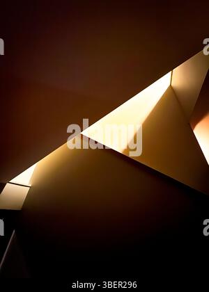 Nahaufnahme an einem Billardtisch in einer Bar in Auckland, Neuseeland. Stockfoto