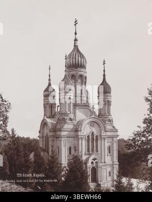 Jacob (Fotograf), Mondel, Wiesbaden, Mondel & Jacob, 'griechische Kapelle', 'griechische Kapelle', die Adolf von Nassau als Grab für seine junge verstorbene Frau Elisabeth Michalovna (Tochter des jüngeren Bruders der Zaren Alexander I. und Nicolaas I. 1855, zwischen 1847 Fotos von Russland errichten ließ. G. Jacob, Hof-Phot. Wiesbaden 1896., Recto auf Foto - negativ, 129. Grech. Kapelle, Höhe 282 mm, Breite Stockfoto