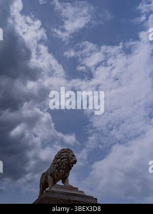 Paris, Frankreich. Mai 2025. Illustration des eher bewölkten Pariser Wetters. Paris, Frankreich am 26. Mai 2025. Foto: Mario Fourmy/ABACAPRESS.COM Credit: Abaca Press/Alamy Live News Stockfoto