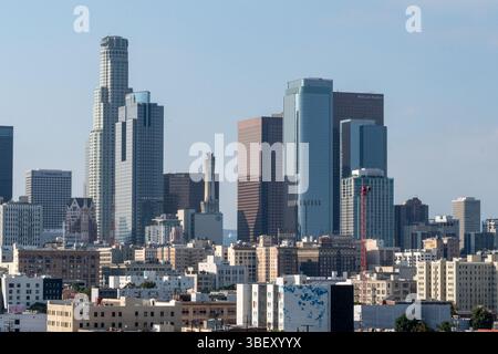 Downtown, Los Angeles, Kalifornien, USA - 20. September 2023: Blick von der Dachterrasse auf die Skyline von Downtown Los Angeles Stockfoto