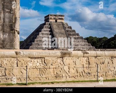 El Castillo oder Tempel des Kukulcan, Chichen Itza, Yucatan State, Mexiko Stockfoto