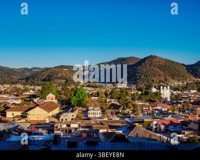 Stadtbild von San Cristobal de las Casas, erhöhter Blick, Chiapas State, Mexiko Stockfoto
