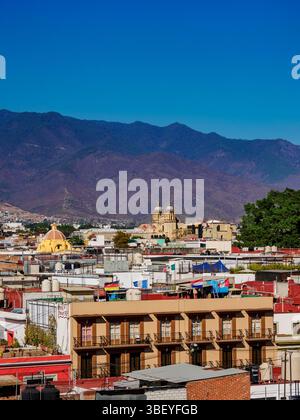 Blick auf die Kirche und das Kloster Santo Domingo de Guzman, Oaxaca de Juarez, Oaxaca State, Mexiko Stockfoto