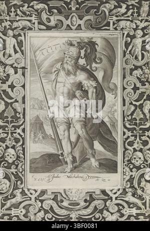 Londerseel, Assuerus van, Nederlanden, Bruyn, Nicolaes de, die neun besten, Judas Machabeus, Judas de Makkabeeer, ein berühmter Feldherrn aus dem Alten Testament, steht mit einer Lanze und einem Schild in den Händen einer Landschaft. Er gehört zu den Nine Bests. Am Himmel erscheint das Tetragramm als Symbol Gottes des Vaters. Die Vorstellung ist in einem Rahmen mit lockigen Namen und verschiedenen Tieren wie Kaninchen, Hunden, Eichhörnchen und Vögeln eingefasst. Dieser Ausdruck ist Teil eines Albums., Druck, Albumsheet, Ausdrucke, Höhe 291 mm, Breite 212 mm, Zuid-Nederlands, 1571 - 1656-10, Printmaker, 1582 - 1635, Papier, Gravur, Gravur Stockfoto