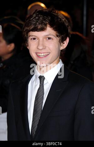 Tom Holland bei der Premiere von „The Impossible“ in London am 19. November 2012 Stockfoto