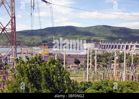 EISENTORE FLUSS DONAU Stockfoto