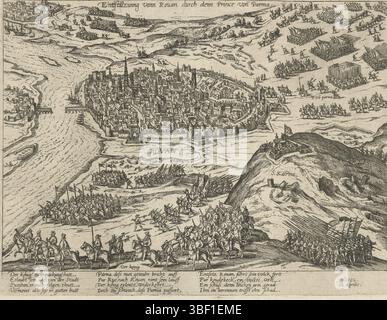 Köln, Hogenberg, Frans, Serie 4: Französische, deutsche und englische Ereignisse, 1576–1610, Entsetzunng vonn Rouan durch denn Prinz von Parma, Rouen durch den Herzog von Parma bestürzt, 1592, Rouen durch den Herzog von Parma bestürzt und mit Vorräten versehen, 22. April 1592. Rechts ziehen die Truppen des Herzogs von Parma in die Stadt, im Vordergrund heben die Truppen des Königs ihre Belagerung auf und ziehen ab. Mit 12 Zeilen auf Deutsch, nummeriert. Papier mit roten Kanten. Kopie oder Wiederholung auf den Druck von Hogenberg., Druck, Nachrichten, Drucke, Frederik Müller Geschichtsplatten, Höhe 204 mm, Breite 268 mm, Niederländisch, Deutsch, 1540 - 15 Stockfoto