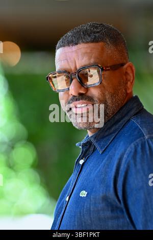 Paris, Frankreich. 30. Mai 2025. Youssef Hajdi besucht die French Open 2025 am 30. Mai 2025 im Roland Garros in Paris. Foto: Franck Castel/ABACAPRESS.COM Credit: Abaca Press/Alamy Live News Stockfoto