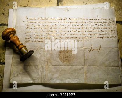 Rechtsvereinbarung mit dem Siegel des heiligen Ignatius von Loyola vom 1550 - Kammern des heiligen Ignatius von Loyola neben der Jesuitenkirche chiesa del Gesu in Rom - Italien Stockfoto