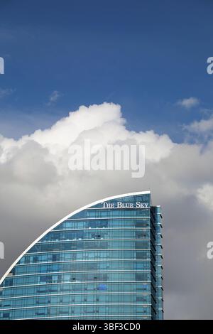 Der Blue Sky Tower in Ulaanbaatar Stockfoto