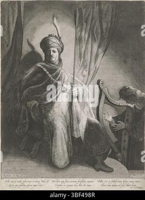Plemp, Cornelis Gijsbertsz., Rijn, Rembrandt van, Leeuw, Willem van der, David spielt die Harfe für Saul, König Saul sitzt auf einem Thron mit einem Speer in der Hand, David spielt die Harfe neben ihm. Am Rand ein sechszeiliger Text in lateinischer Sprache., Druck, Höhe 428 mm, Breite 325 mm, Südholländisch, 1603, Druckmaschine, 1616 - 1665, Papier, Ätzen, Gravur, Gravur (Druckverfahren), Werkkonzeption, Noord-Nederlands, 15.07.2008 - 1606 1669-10-08, nach dem Entwurf von 1574 bis 1638, Autor Stockfoto