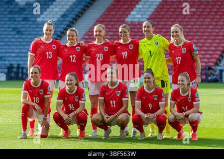 30. Mai 2025. Glasgow, Großbritannien. Schottland spielte Österreich bei der FIFA Frauen-Weltmeisterschaft 2027 League im schottischen Nationalstadion Hampden Park in Glasgow, Schottland. Die Endpunktzahl war Schottland 0:1 Österreich. Bild der Startaufstellung des österreichischen Teams. Quelle: Findlay / Alamy Live News Stockfoto