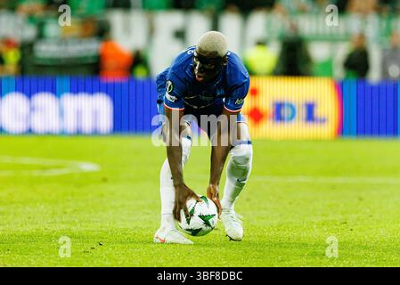 Moises Caicedo beim Endspiel der UEFA Conference League 2025 zwischen Real Betis Balompie und Chelsea FC (Maciej Rogowski) Stockfoto
