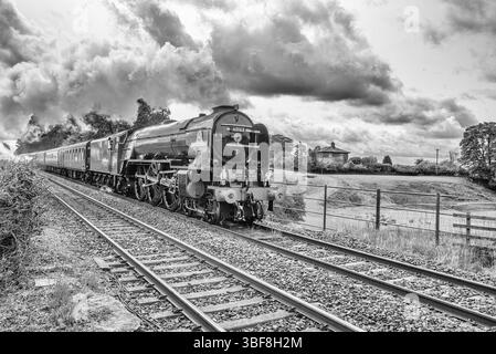 Dampfzug Tornado 60163 als WestYorkshireman, der am 31. Mai 2025 von Hellifield nach Carlisle fuhr. Stockfoto