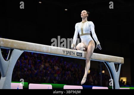 Leipzig, Deutschland. 31. Mai 2025. DERWAEL Nina (BEL) Beam während des 2. Tages des künstlerischen Europäerapparates der Männer und Frauen, Gymnastik in Leipzig, Deutschland, Mai 31 2025 Credit: Independent Photo Agency/Alamy Live News Stockfoto