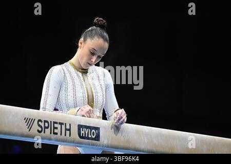 Leipzig, Deutschland. 31. Mai 2025. DERWAEL Nina (BEL) Beam während des 2. Tages des künstlerischen Europäerapparates der Männer und Frauen, Gymnastik in Leipzig, Deutschland, Mai 31 2025 Credit: Independent Photo Agency/Alamy Live News Stockfoto
