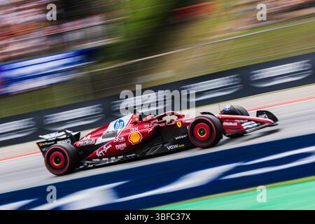 Barcelona, Spanien. 31. Mai 2025. Charles Leclerc aus Monaco und Scuderia Ferrari während des Qualifying zum Großen Preis der Formel 1 von Spanien. (Foto: Jay Hirano/SOPA Images/SIPA USA) Credit: SIPA USA/Alamy Live News Stockfoto
