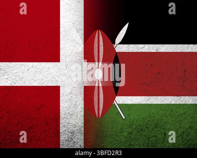 Die Nationalflagge des Königreichs Dänemark mit der Nationalflagge der Republik Kenia. Grunge Hintergrund Stockfoto