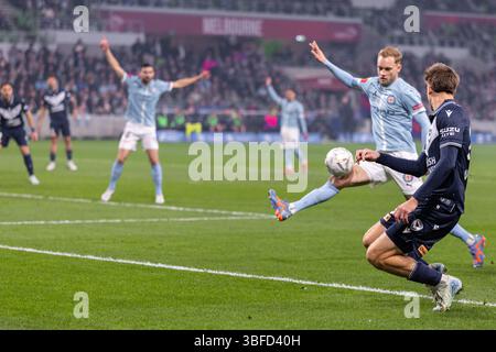 Melbourne, Australien. 31. Mai 2025. Angespannter Moment in der Box während des A-League Men Grand Final Matches zwischen Melbourne City FC und Melbourne Victory FC im AAMI Park am 31. Mai 2025 in Melbourne, Australien. Quelle: Santanu Banik/Alamy Live News Stockfoto