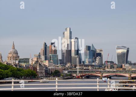 London, England, Großbritannien. 31. Mai 2025. Allgemeiner Blick auf die Skyline der City of London, das Finanzviertel der Hauptstadt. (Kreditbild: © Vuk Valcic/ZUMA Press Wire) NUR REDAKTIONELLE VERWENDUNG! Nicht für kommerzielle ZWECKE! Stockfoto