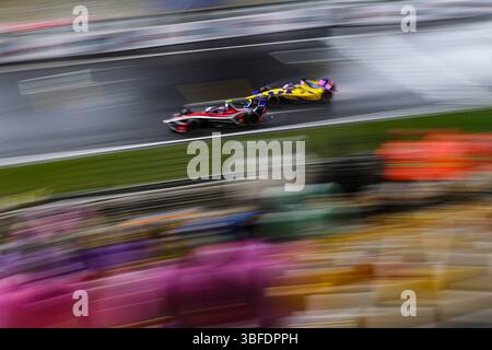 Shanghai, Chine. Juni 2025. 11 DI GRASSI Lucas (BH), Lola Yamaha ABT Formula E Team, Lola-Yamaha T001, Action-Pluie, Regen während des Shanghai ePrix, 10. Und 11. Runde der ABB FIA Formel E Weltmeisterschaft 2024-25, auf dem Shanghai International Circuit vom 31. Mai bis 1. Juni 2025 in Shanghai, China - Foto Paulo Maria/DPPI Credit: DPPI Media/Alamy Live News Stockfoto