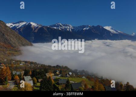 France Savoie Maurienne Jarrier : mer de nuages Stockfoto