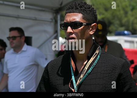 BARCELONA, SPANIEN – 01. JUNI: Jude Bellingham kommt während des Grand Prix von Spanien F1 Aramco am Circuit de Barcelona-Catalunya am 01. Juni 2025 in Barcelona, Spanien an der Rennstrecke an. (Foto: Vince Mignott/Alamy Live News) Stockfoto