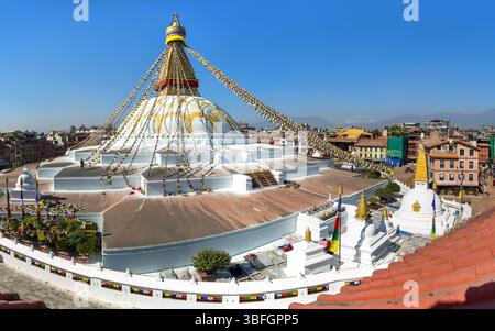 Boudhanath oder Boudanath Stupa mit Gebetsfahnen, die größte buddhistische Stupa in Kathmandu Stadt, buddhismus in Nepal Stockfoto